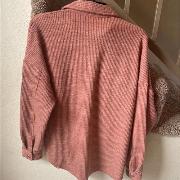 Ribbed Shacket - Picture 4 of 4